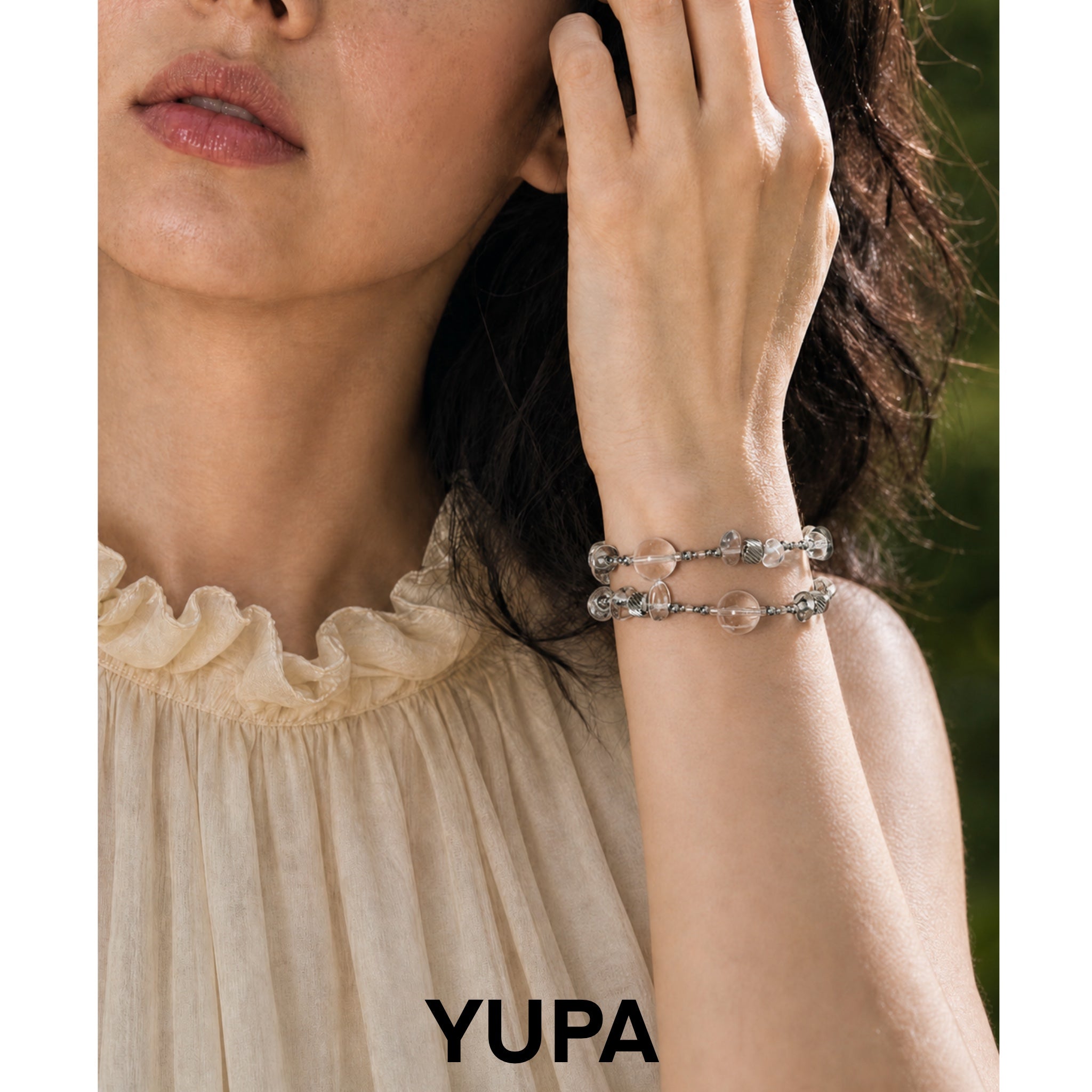YUPA Natural White Crystal Double Layer Convertible Bracelet & Choker