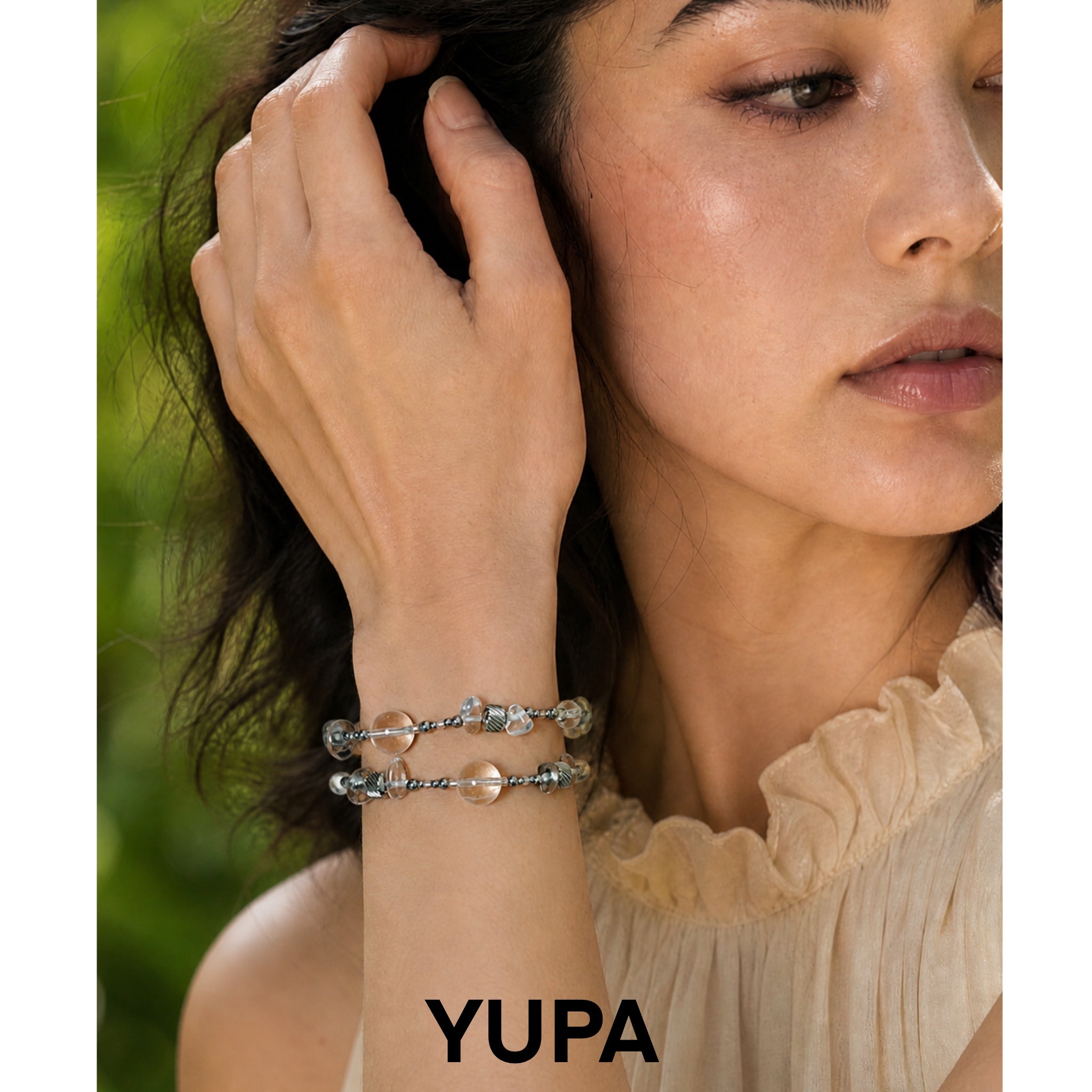 YUPA Natural White Crystal Double Layer Convertible Bracelet & Choker